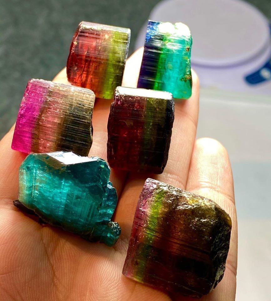 1586760944_colorful_tourmaline_crystals_from_pakistan.jpg
