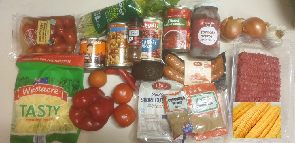 1559813384_mexican_mince_ingredients_1.jpg