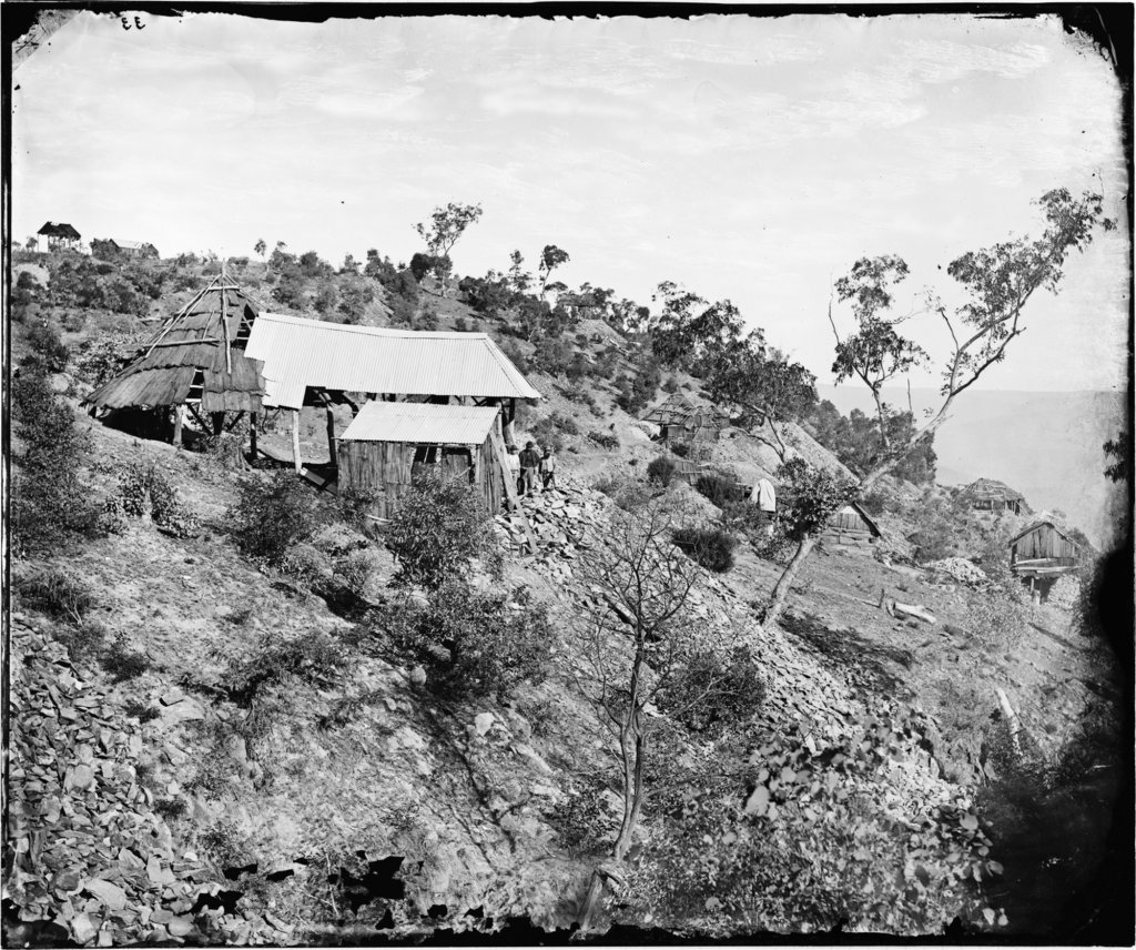 1517432530_gold_mines_on_hawkins_hill_looking_south_hill_end.jpg