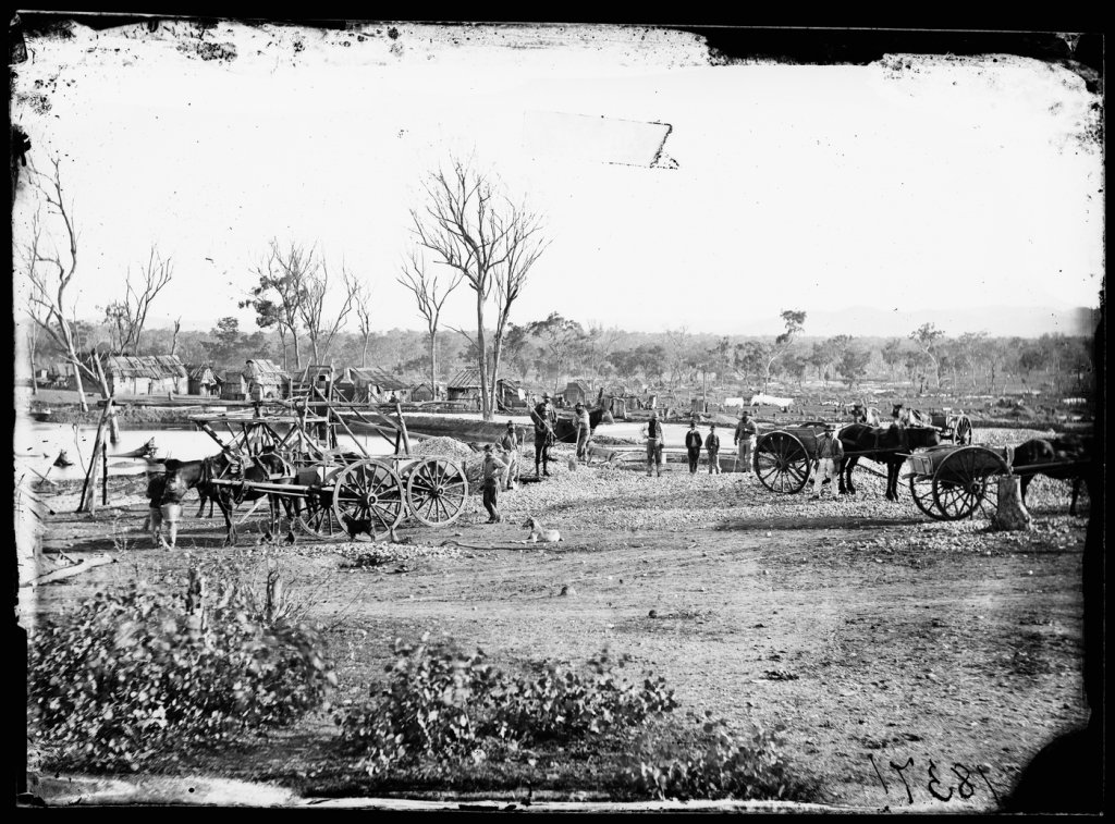 1517456109_horses_and_carts_deliver_ore_to_puddling_machine_on_the_goldfield_gulgong_area.jpg